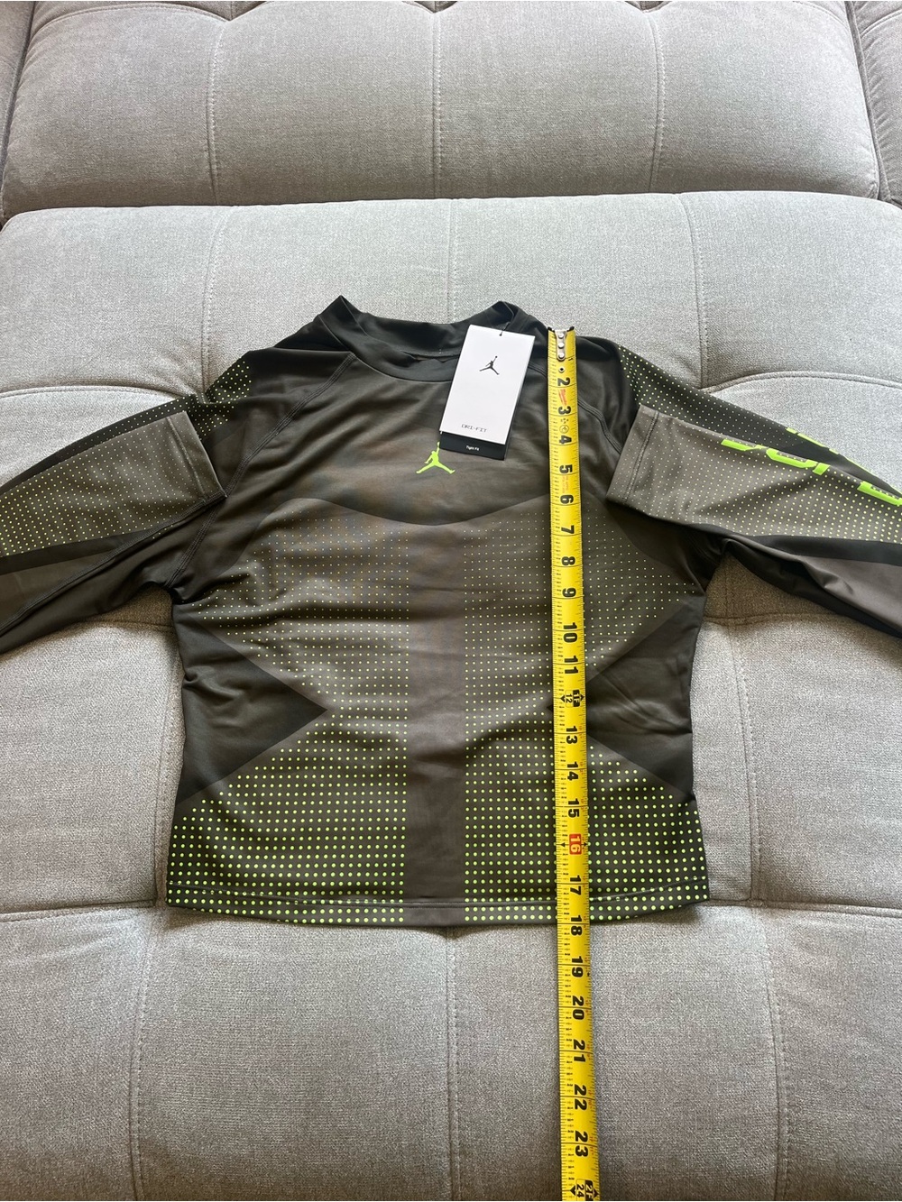 NWT Nike Jordan Sport Dri-FIT Long-Sleeve Performance Top W’s Medium Olive Green - Picture 4 of 7